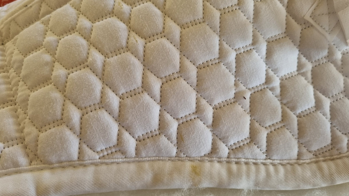 EA Mattes correction half pad CLEARANCE - sheepskin show jump cut - Small