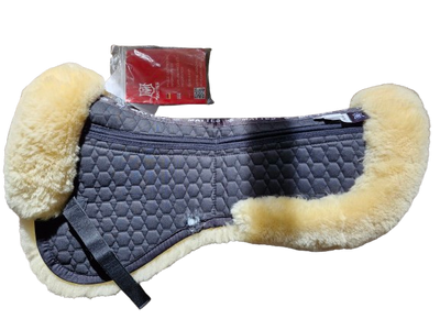 EA Mattes CLEARANCE correction half pad - slightly damaged - sheepskin dressage cut